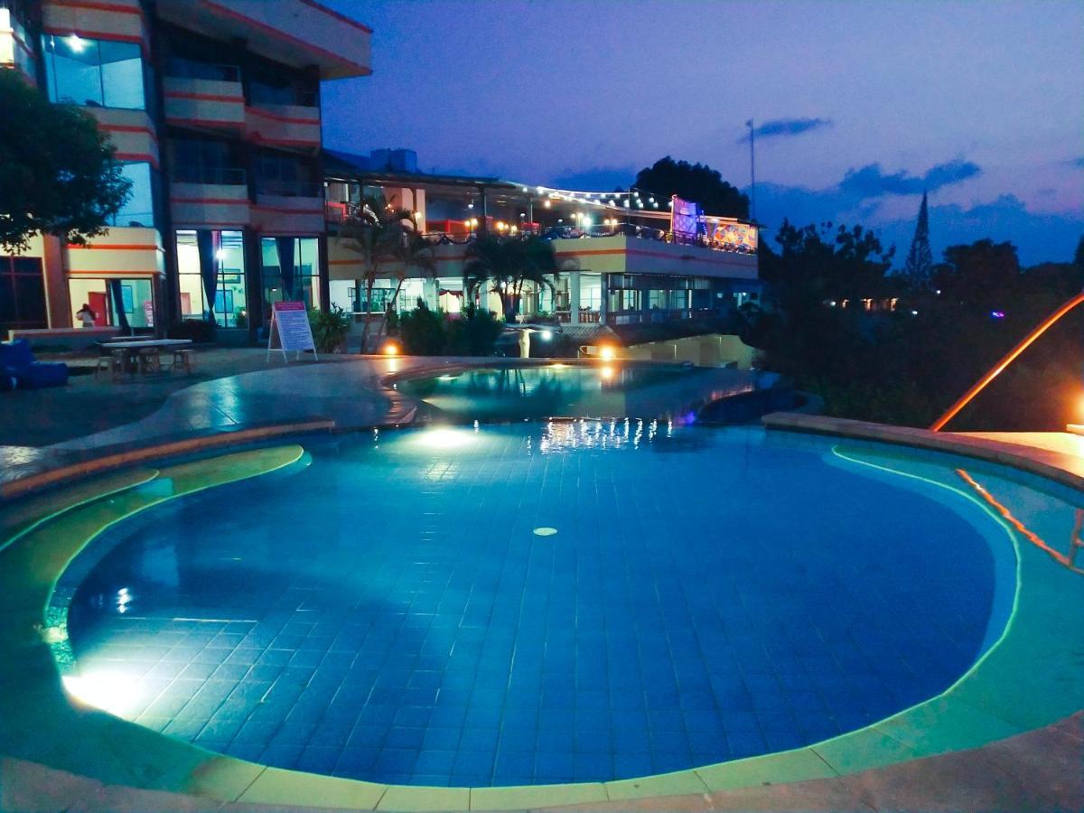 Bukit Kenari Hotel & Restaurant Parepare Zewnętrze zdjęcie