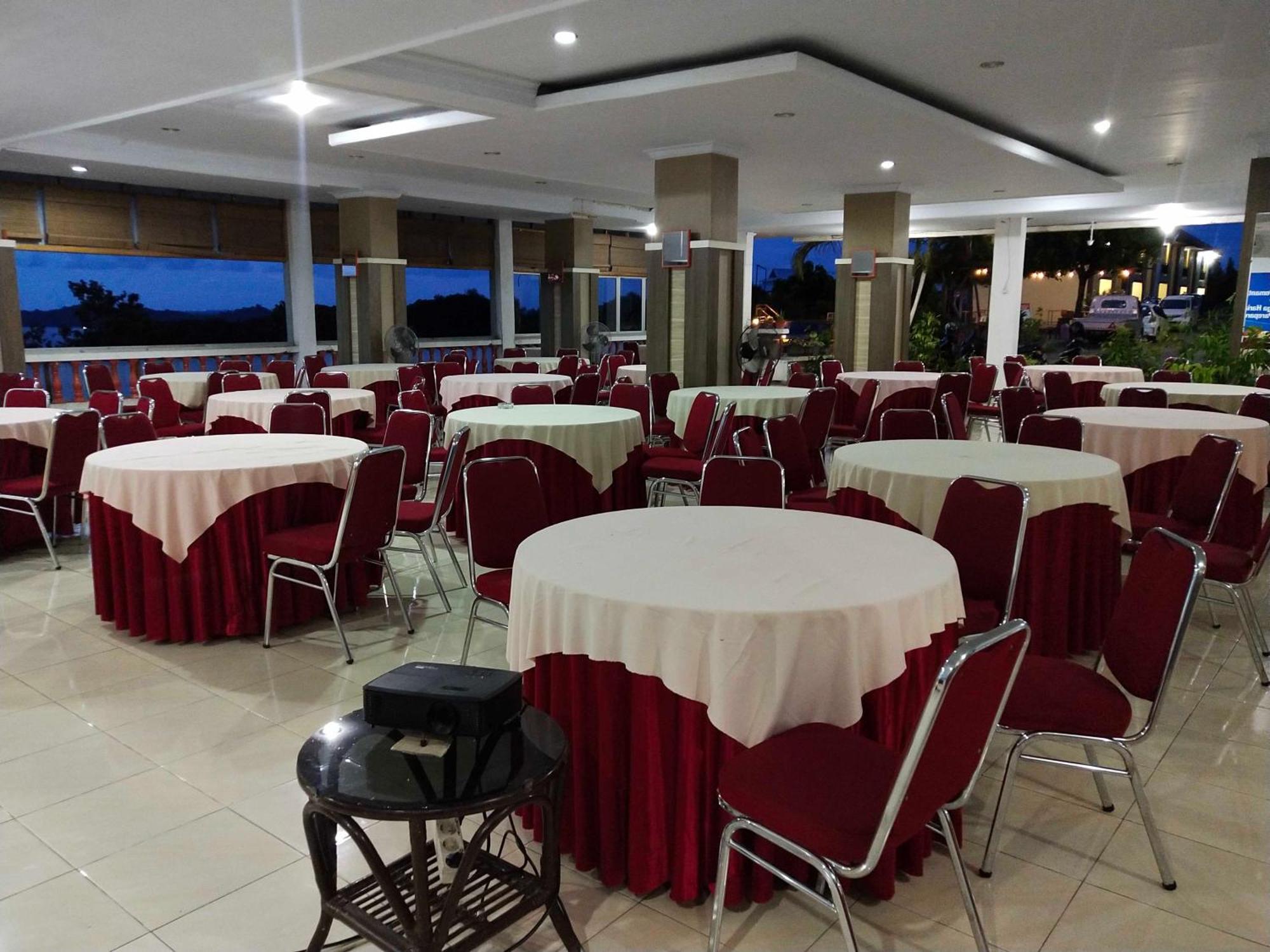 Bukit Kenari Hotel & Restaurant Parepare Zewnętrze zdjęcie